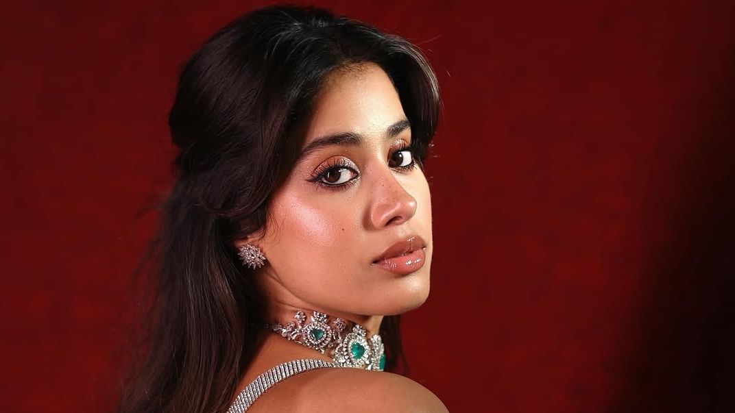 Janhvi Kapoor gives metallic tones a fresh, soft-glam update with her ‘silver flush’ beauty look