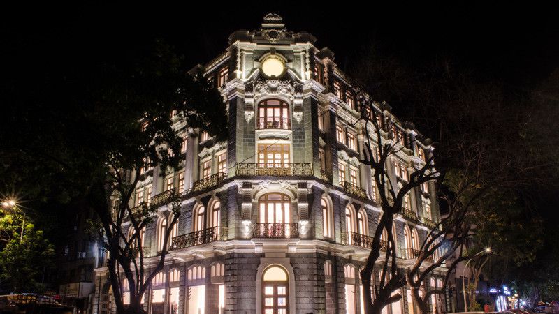 This new store at Fort’s iconic Ismail Building elevates the offline shopping experience