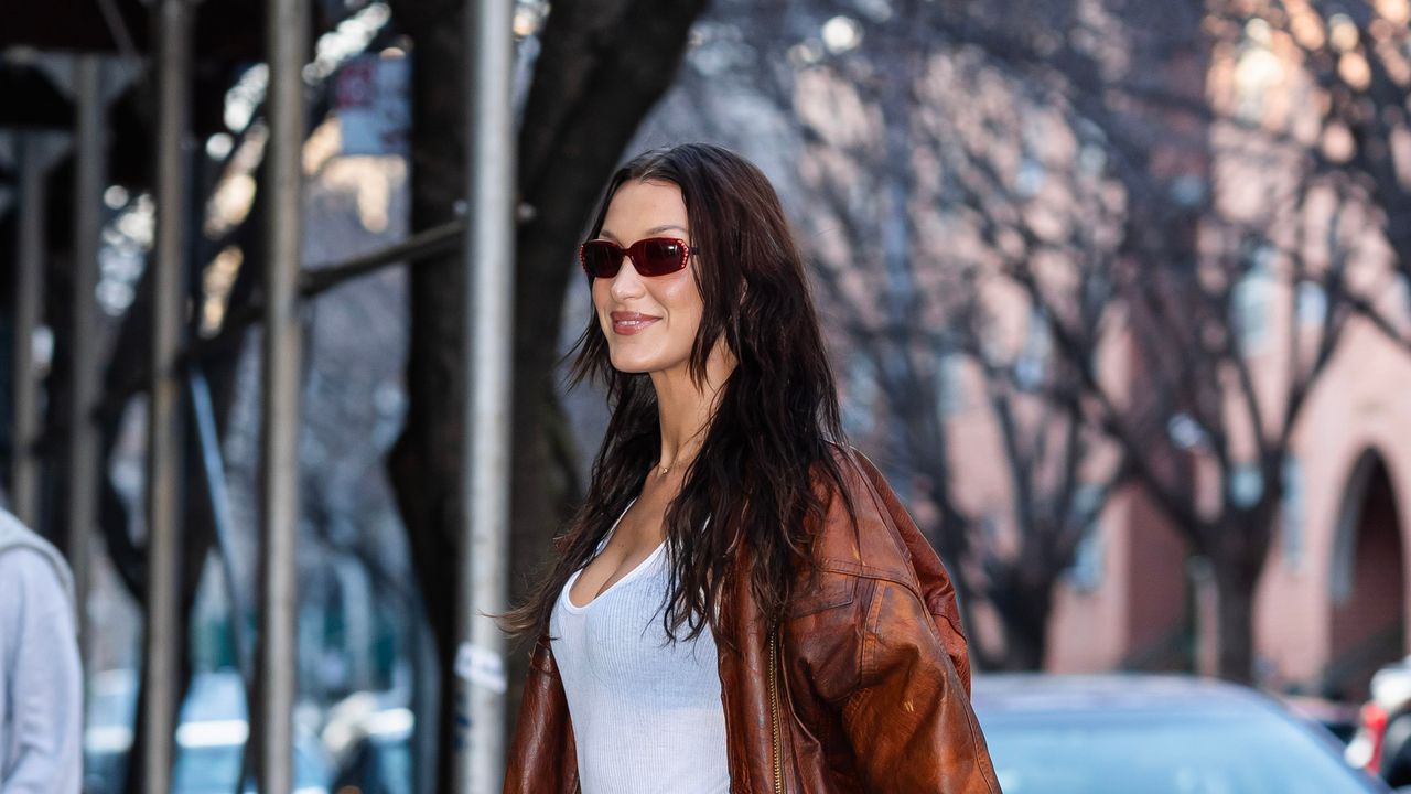 How to wear straight leg jeans like an off-duty model this summer