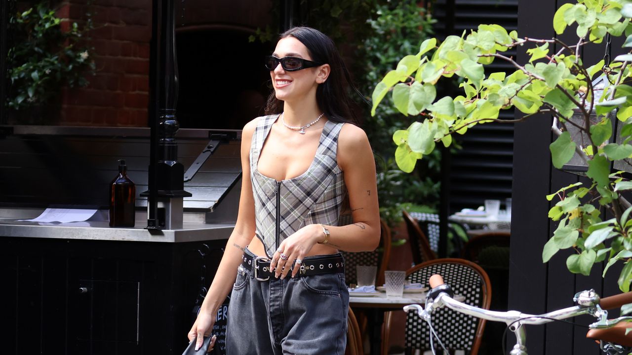 7 ways to elevate your style with baggy jeans and sandals