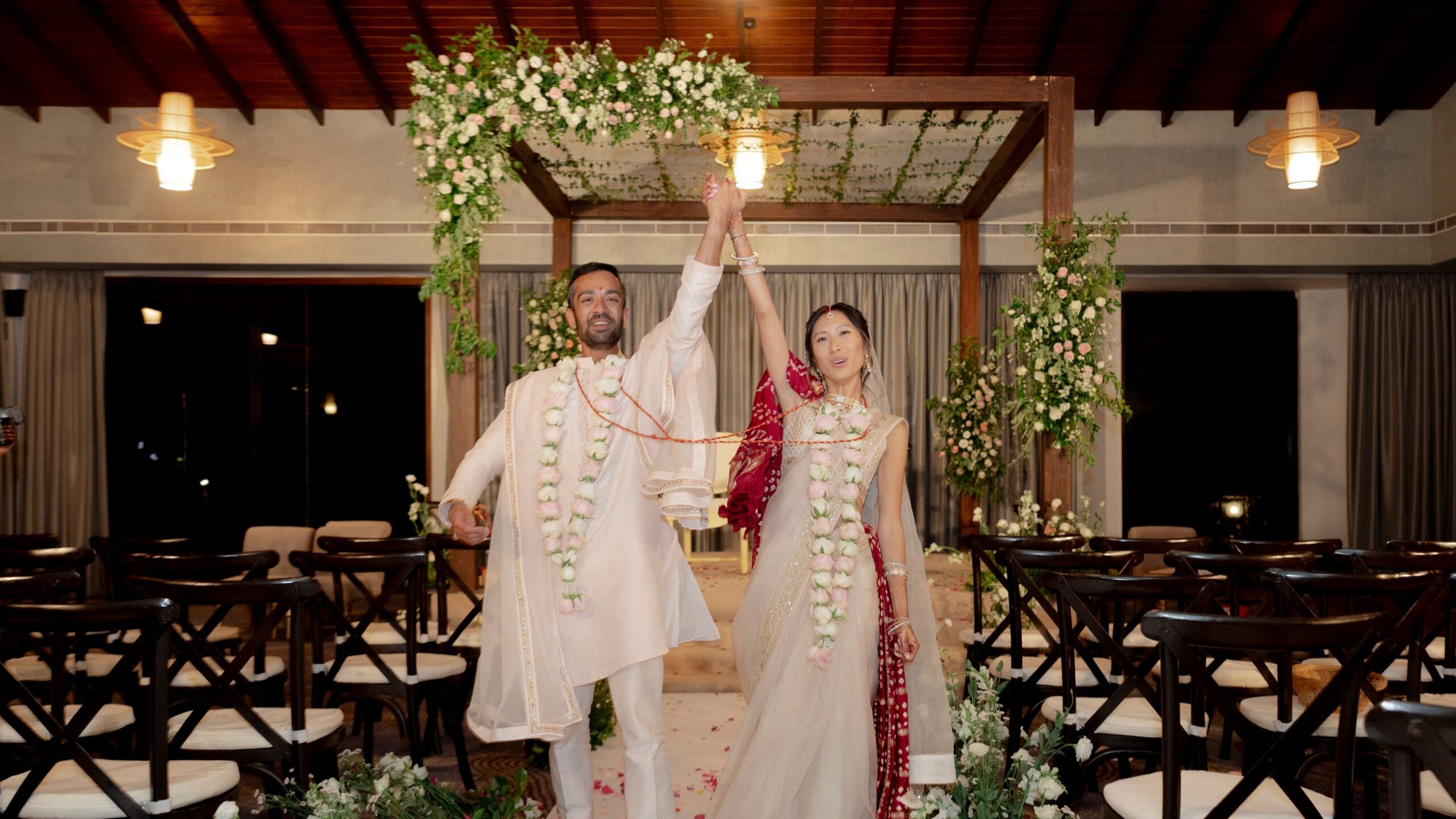 This Indo-Chinese wedding had everything from a traditional Chinese tea ceremony to the Gujarati mandvo