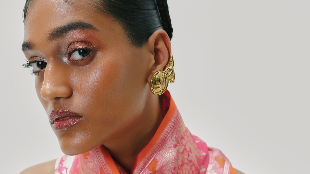 13 best brown lip liners for the blurred lip trend