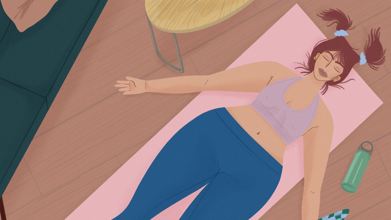 The yoga pose that’s better than 100 sit-ups (and lowers cortisol too)