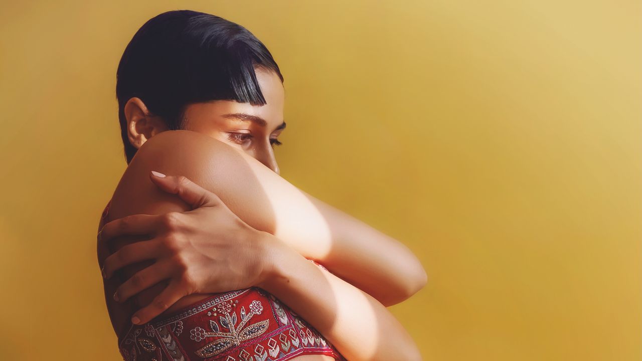 How to reapply sunscreen (and the spots you’re probably forgetting)