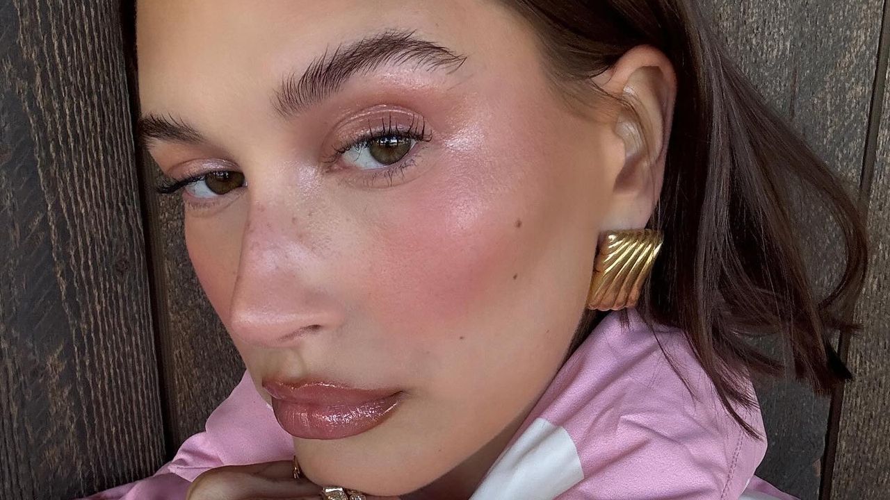 How to apply blush for an instantly lifted look, according to a makeup artist