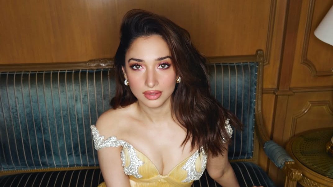 Tamannaah Bhatia lit up the lids and Janhvi Kapoor channelled romance in this week’s best beauty looks