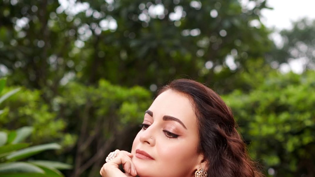 Dia Mirza’s rani pink kurta set is an ode to handwoven textiles