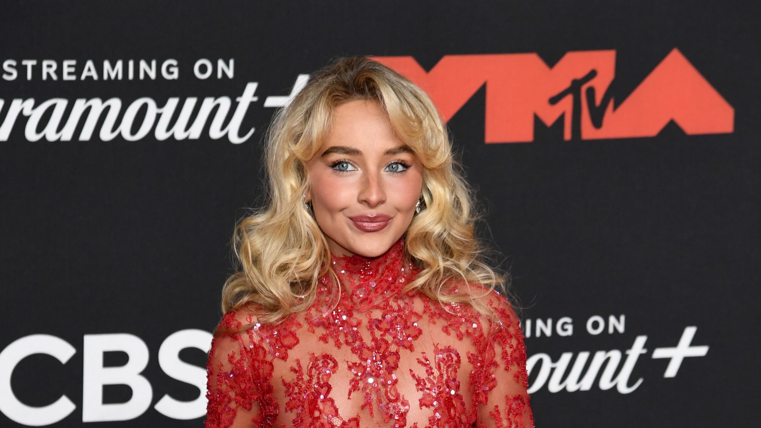 VMAs 2025 Red Carpet Fashion: See Every Outfit & Look