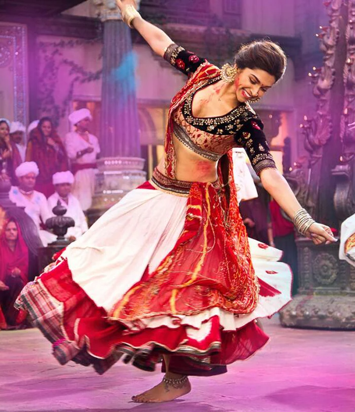 Bollywood-Inspired Blouse Designs to Rock Your Diwali Parties