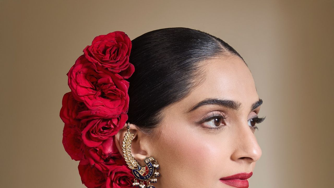 These statement hair accessories are your wedding-season finishing touch
