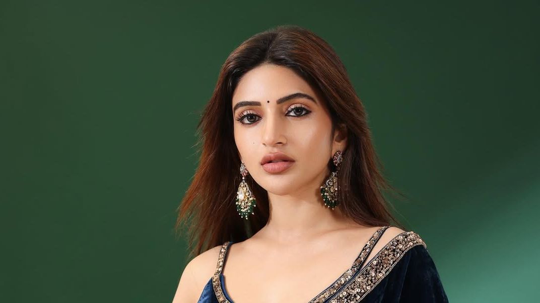 Sreeleela makes a case for velvet in Sureena Chowdhri’s sharara set