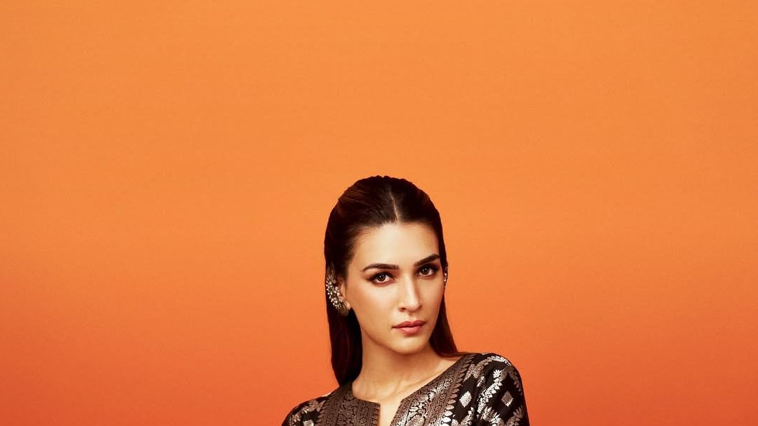 Kriti Sanon’s silver brocade kurta set is all about the wide-leg silhouette
