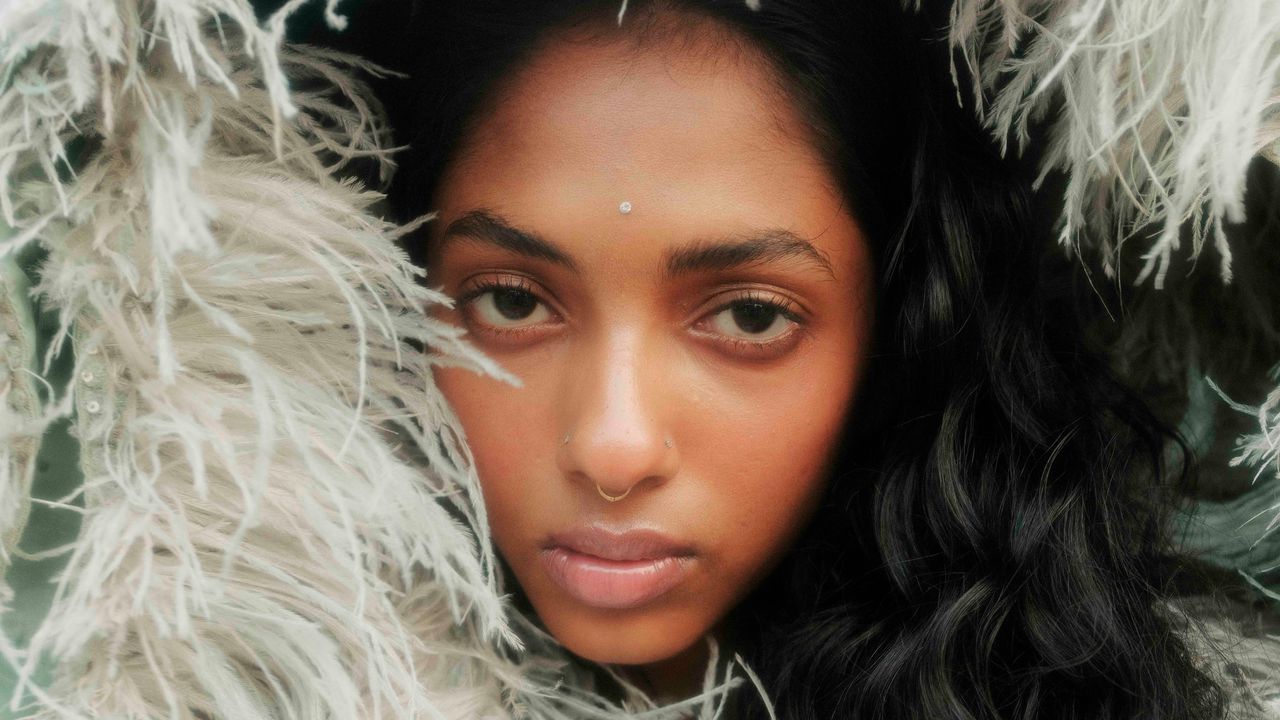 La Roche-Posay is back in India and I tried its cult classics