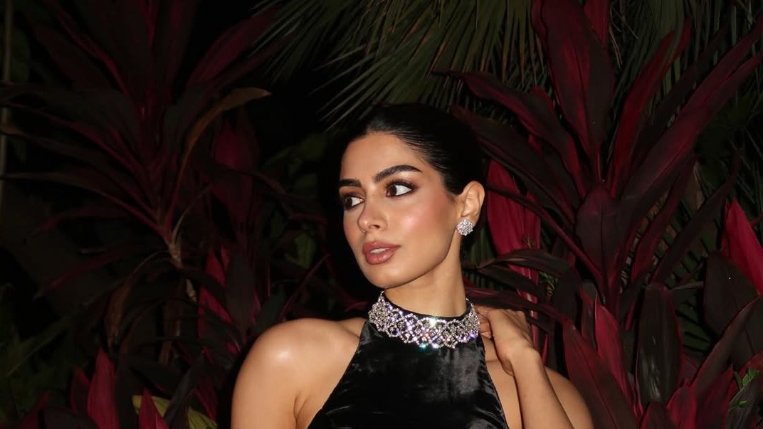 Khushi Kapoor’s Manish Malhotra ensemble puts velvet to work in an embellished set