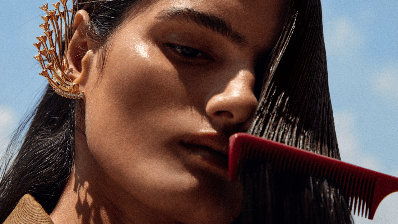 How to get rid of greasy hair, according to hair experts