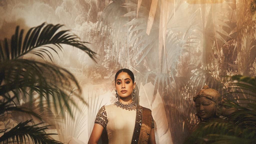 Janhvi Kapoor’s ivory kalidar kurta set celebrates varied craftsmanship techniques, textiles and textures